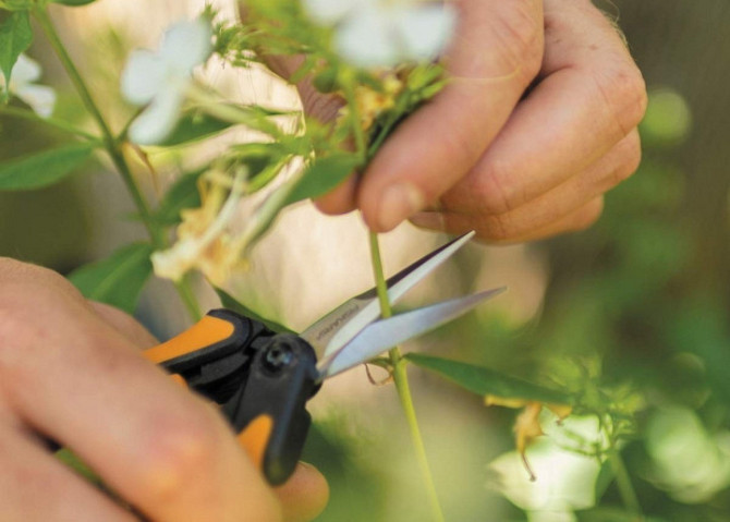 Ножницы универсальные Fiskars Solid™ Micro-Tip SP13 (1051600) Нововолынск - изображение 7