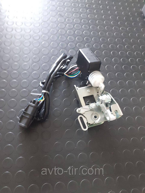 Замок дверей MAN TGA TGL TGS TGX з центральним замком, Замок дверний внутрішній правий з електродвигуном MAN Луцьк - фото 3