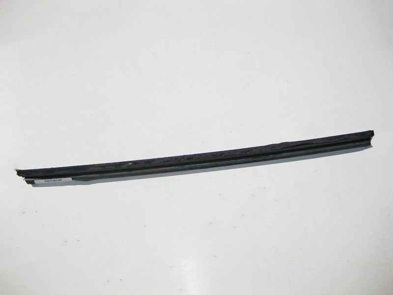 Mercedes-Benz  A2217351165 Ущільнювальна планка заднього лівого скла внутрішня S-Class W221 long Одесса - изображение 1