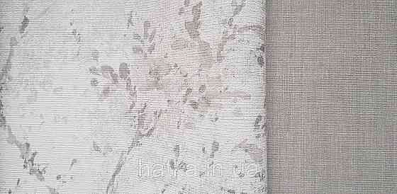 Обои виниловые на флизелине AS creation Della Natura 1.06Х10 листья ветки размытый рисунок серые на белом Киев