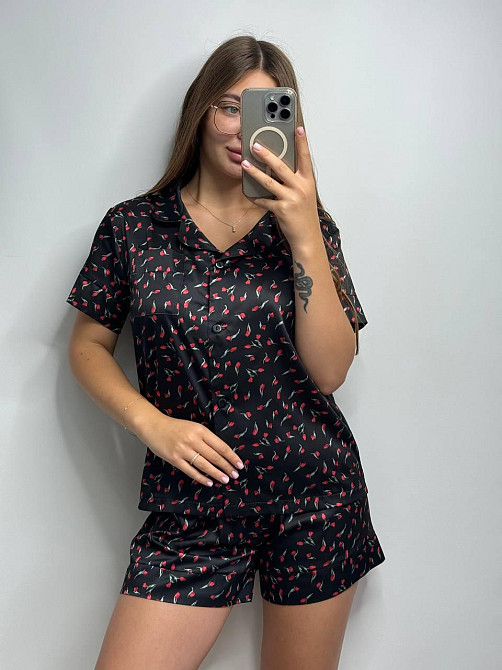 Жіноча сатінова піжама Чорний з тюльпаном XS-S Харків - фото 1