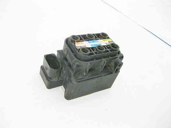 Mercedes-Benz  A2123200358 Блок клапанів пневмопідвіски ML W164 R-class short W251 CL C216 S-class short W221 CLS C218 ML/GLE W166 GLE Coupe C292 S-cl Одеса