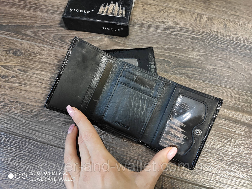 Маленький лаковий жіночий гаманець з натуральної шкіри чорного кольору Nicole Київ - фото 3