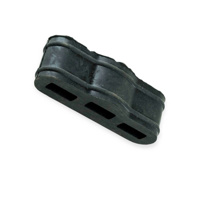 Резинки глушителя NEXIA (3 отверстия) задняя крепления Мукачево - изображение 1