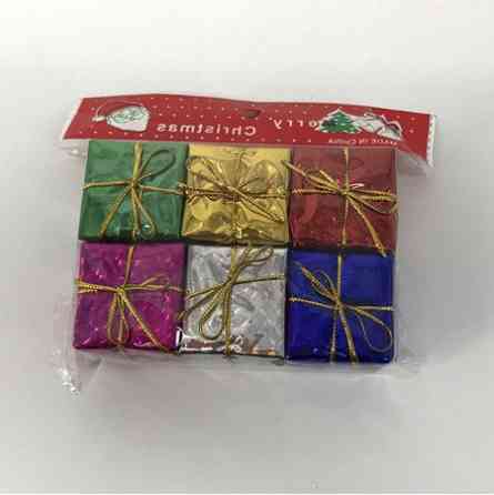 Набір ялинкових іграшок Подарунки 6 штук 45 на 45 на 45 мм різнобарвний Київ