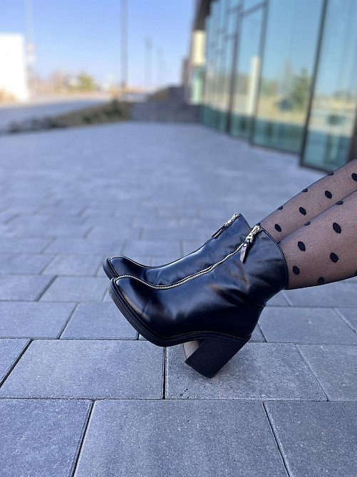 Lexi Жіночі черевики Lexi чорні натуральна шкіра каблук 9 см розмір 36-40 (3048/1) Коломыя - изображение 3