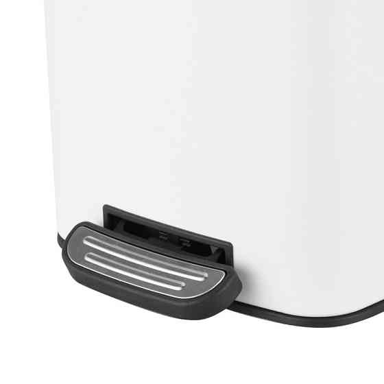 Ведро для мусора с плавным закрытием квадратное Zerix Kubix-TC0106 White 6 л (цвет белый) (ZX6109) Черновцы