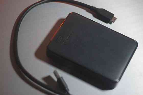 Внешний HDD 4.0Tb USB 3.0 диск Western Digital Elements Portable 2.5