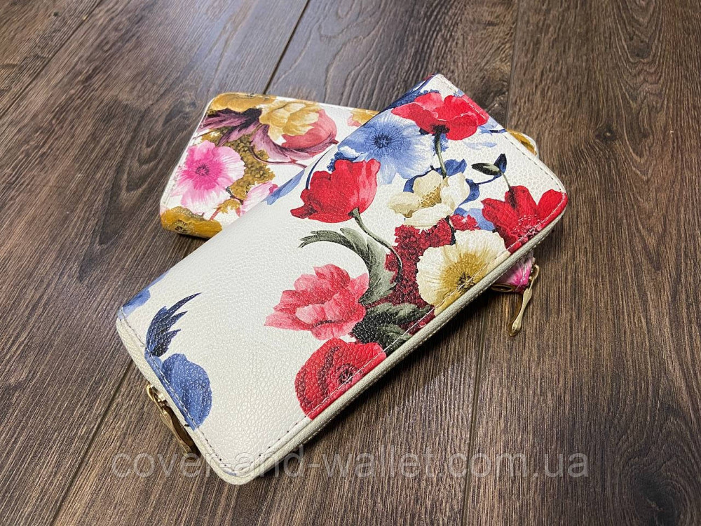 Жіночий гаманець на блискавці з квітковим принтом білого кольору NA Київ - фото 1