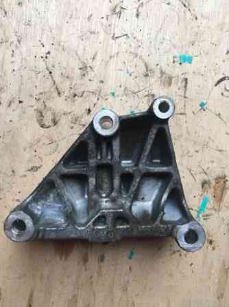 05184322AE Кронштейн двигателя Journey12-. 3.6l Коломыя