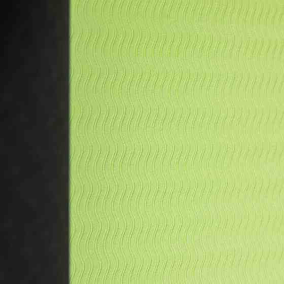 Нескользящий коврик для йоги 173×58 см, зелений Київ