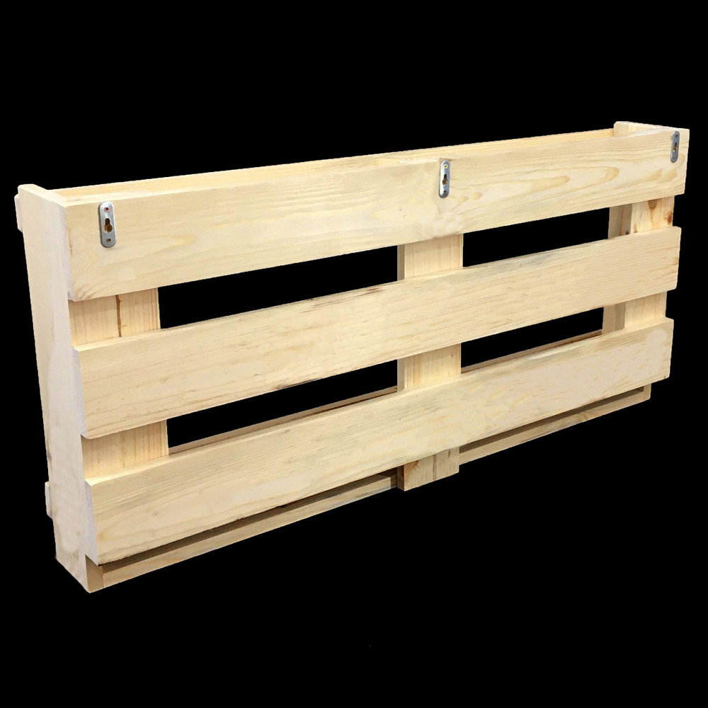 Настенная винная полка 