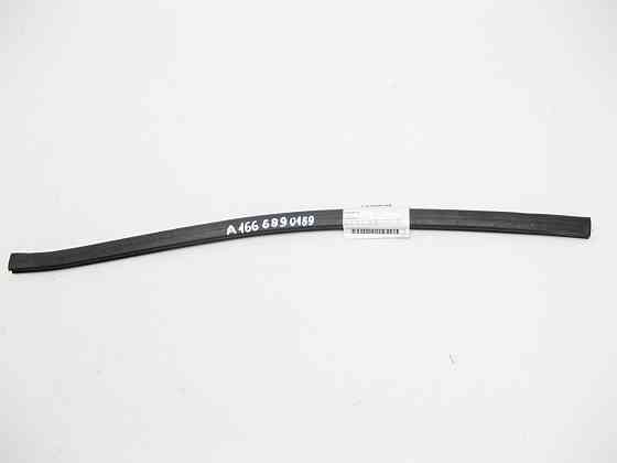 Mercedes-Benz  A1666890198 Ущільнювач на панелі під радіатор нижній ML/GLE W166 GL/GLS X166 Одеса