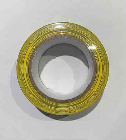 Клейкая лента для разметки желто-черная CARBON TAPE 50мм х 33м Ровно