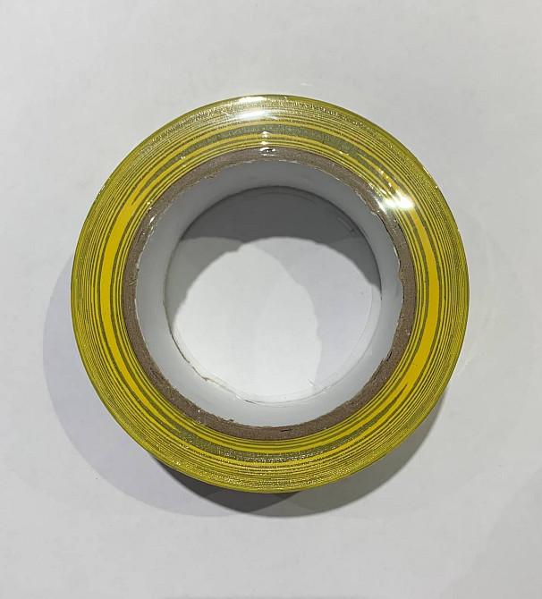 Клейкая лента для разметки желто-черная CARBON TAPE 50мм х 33м Ровно - изображение 2