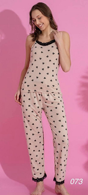 Жіноча принтована піжама двійка: майка і штани з мереживом Одеса - фото 1