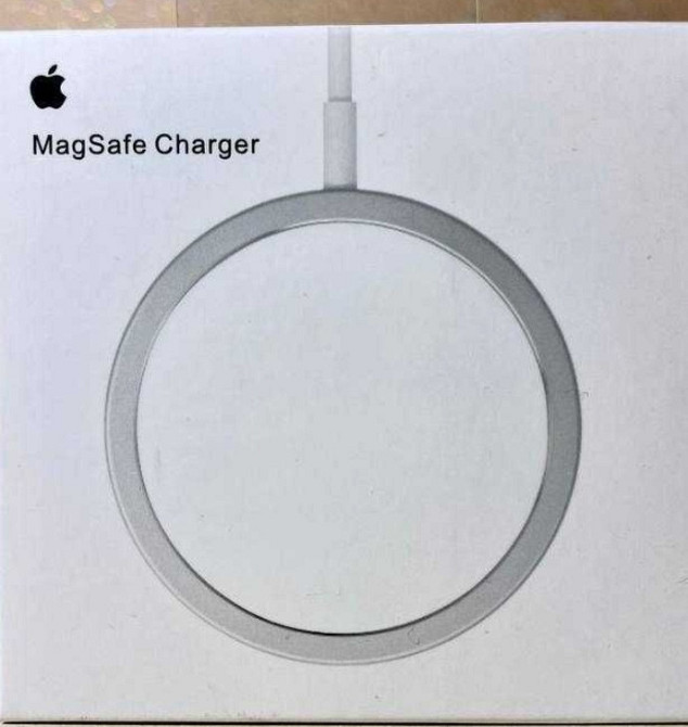 Безпроводное зарядное устройство: Apple MagSafe 15W. Киев - изображение 1