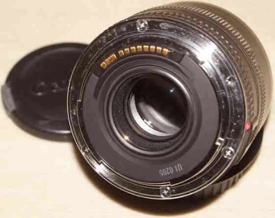 Canon EF 50mm f/2.5 Macro Киев