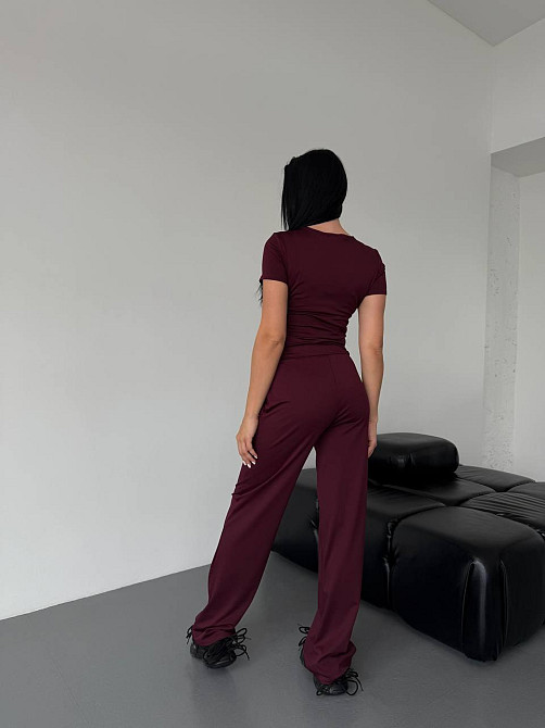 Женский базовый костюм тройка: лонгслив, футболка и штаны микродайвинг Бордо Одесса - изображение 8