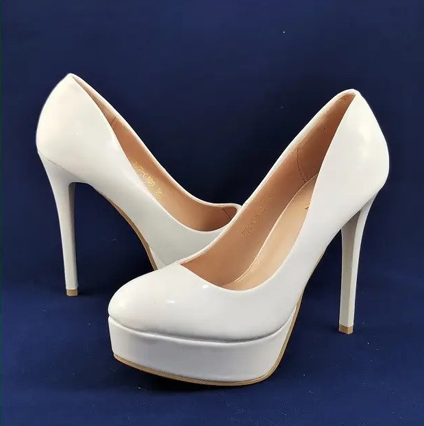 Жіночі Білі Туфлі на Каблуку Шпильке Лакові Модельні (розміри: 38,40) - 139/160 Дніпро - фото 1