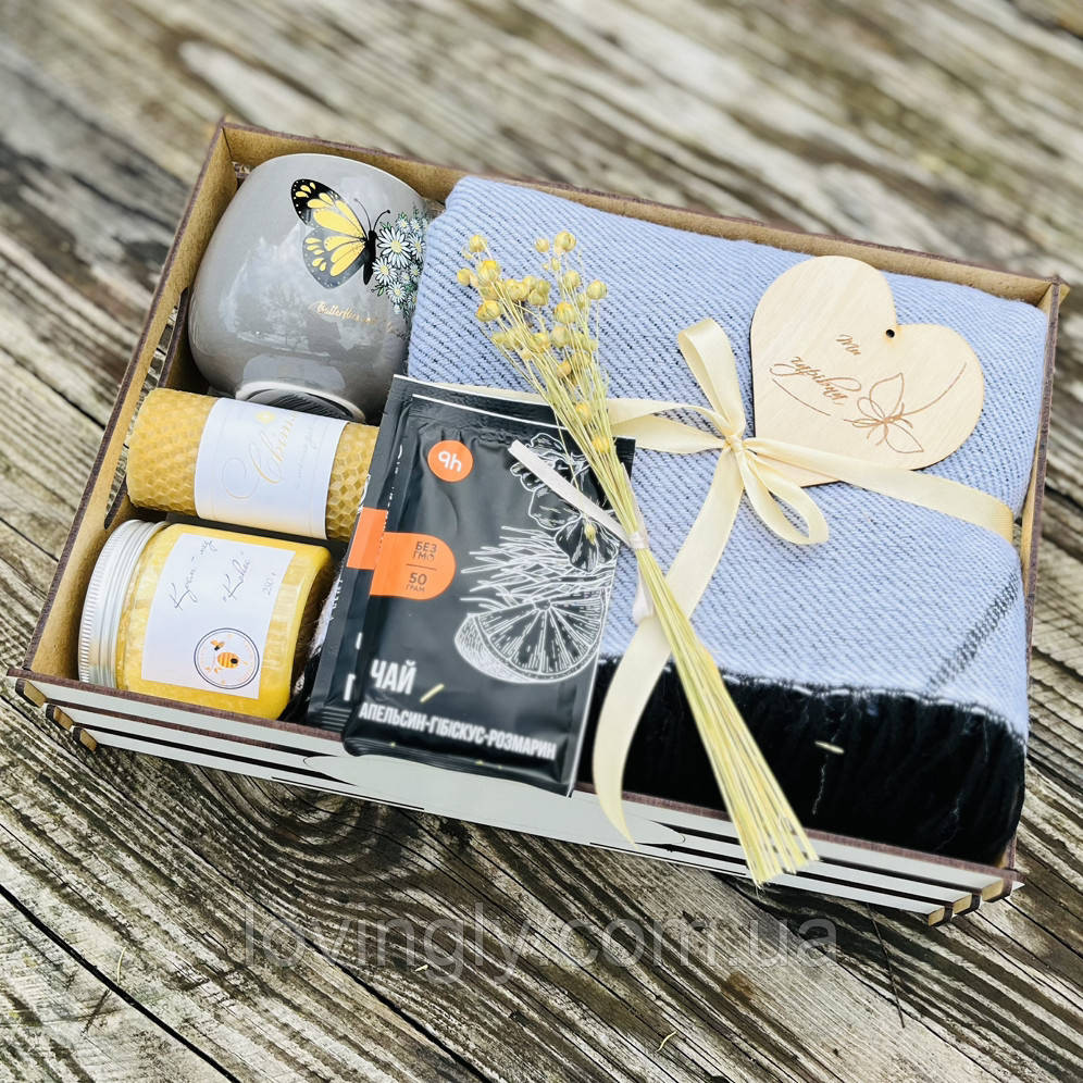 Універсальний подарунковий набір з натуральними компонентами — дерев’яна скринька, плед, чай, мед і свічка Ірпінь - фото 1