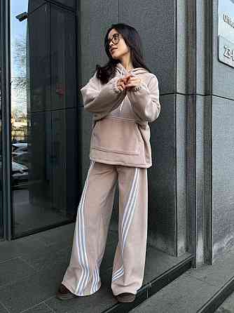 Женский теплый костюм двойка с лампасами из турецкого флиса Бежевый, 46/48 Одесса