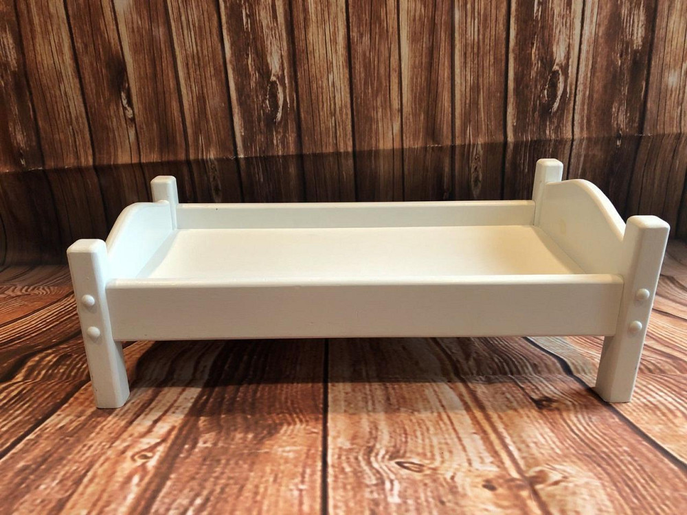 Кровать для кукол 