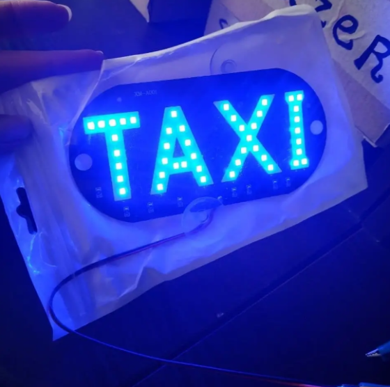 Світлодіодне табло TAXI 12 В синє, 45 LED, табличка таксі з присосками на скло авто, розмір 140×65 мм Київ