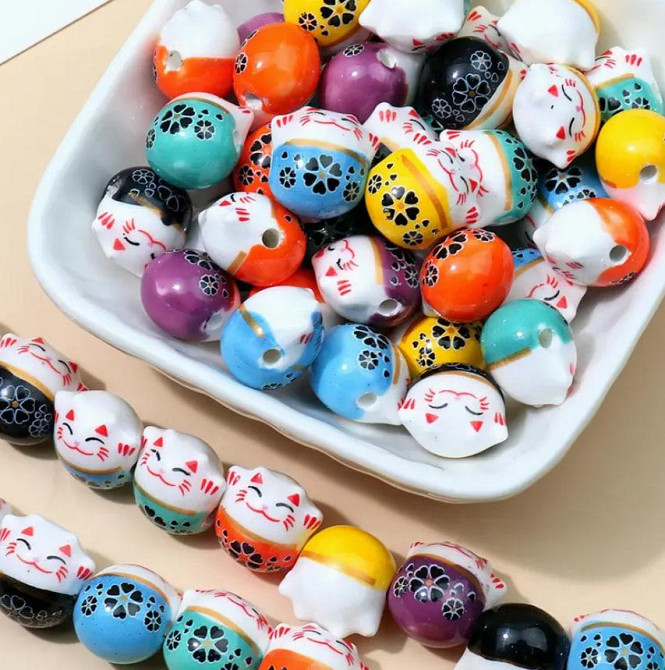 Разноцветные керамические бусины Lucky Cat (Манеки-Нэко) для украшений. Киев - изображение 1