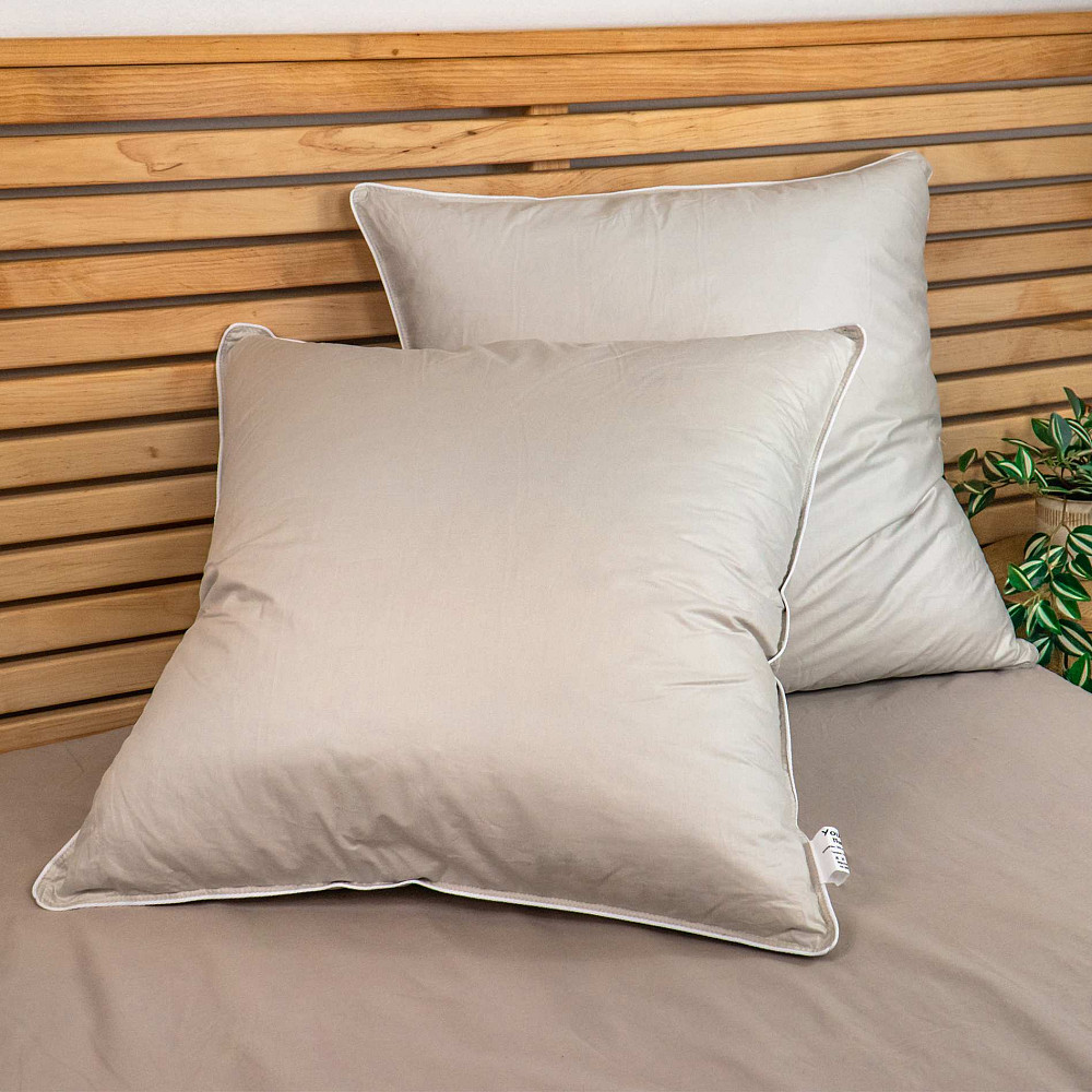 Подушка пуховая премиум качества YouStar 50% пух 50% перо Сатин - упругая 70x70 см (Бежевый) Сумы - изображение 2