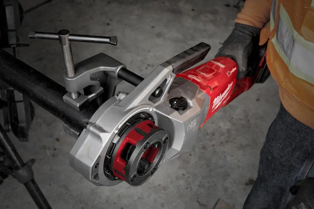 Профессиональный инструмент резьбонарезной аккумуляторный MILWAUKEE, M18 FUEL FPT2-121C, 2'' : с АКБ 2 шт-12Ah Киев - изображение 6