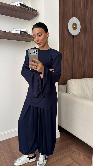 Женский стильный повседневный костюм из вискозы Синий, 42/46 Одесса - изображение 2