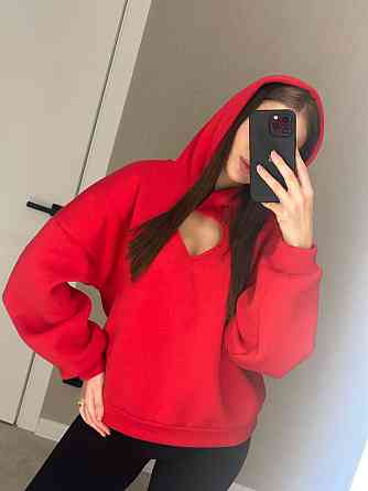 Женская с вырезом повседневная худые тринит на флисе Красный Одесса