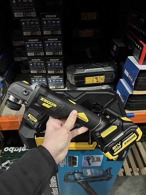 Угловая бесщеточная шлифмашина ZEGOR AGPP-21BL-125 (акум 21V 4.0Ah 1шт и зарядка) Киев - изображение 4