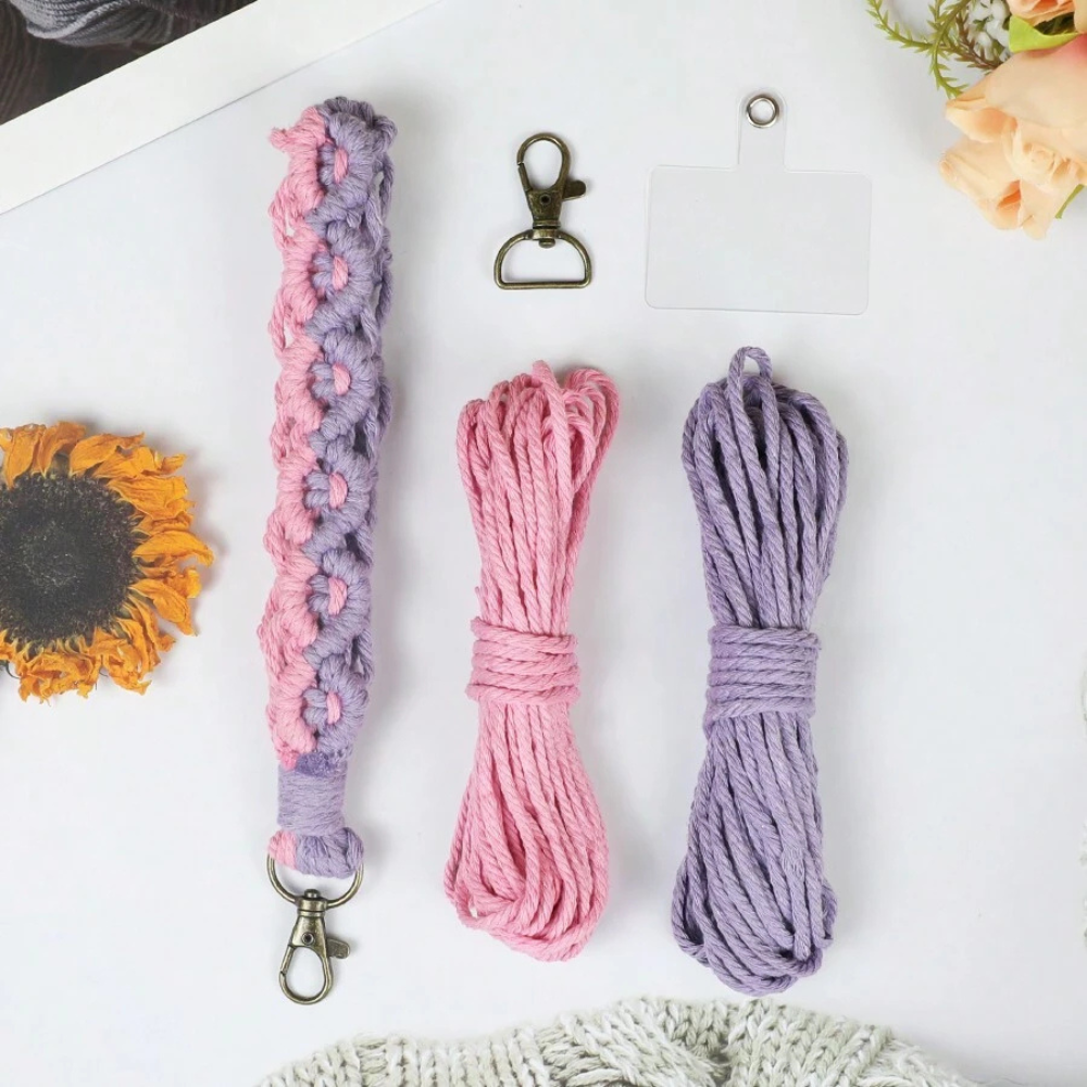 Набір макраме для плетіння і в'язання брелока "Петля" для ключів і аксесуарів 22х3см, фіолетовий з рожевим Кам'янець-Подільський - фото 1