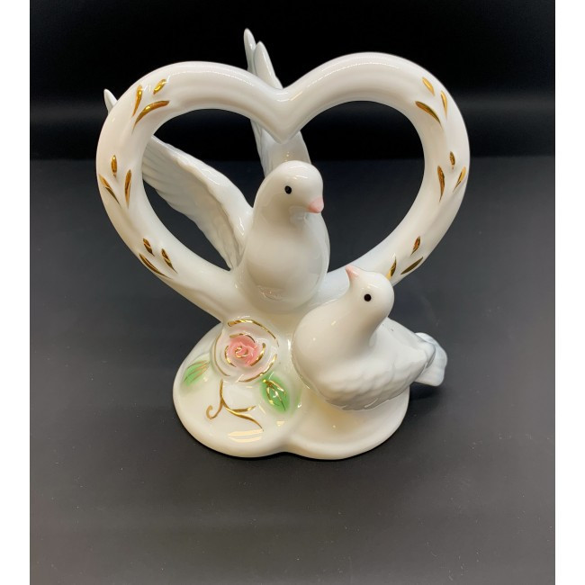 Статуэтка из фарфора Голуби с сердцем Киев - изображение 4