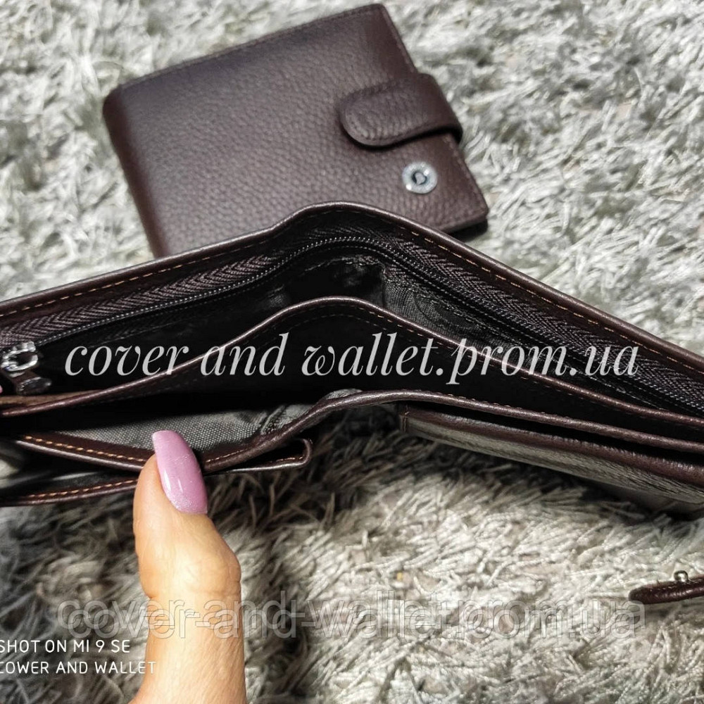 Чоловічий шкіряний гаманець на кнопці коричневого кольору Boston Київ - фото 6