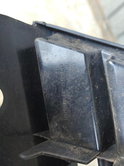 Решітка бампера/радіатора VW Polo 2014-2017 (6R0853653) Ковель - изображение 2