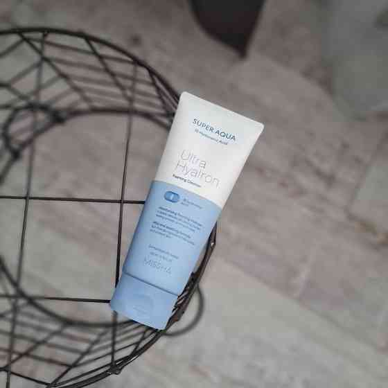 Очищающая пенка для умывания Super Aqua Ultra Hyalron Cleansing Foam Missha 200 мл Киев