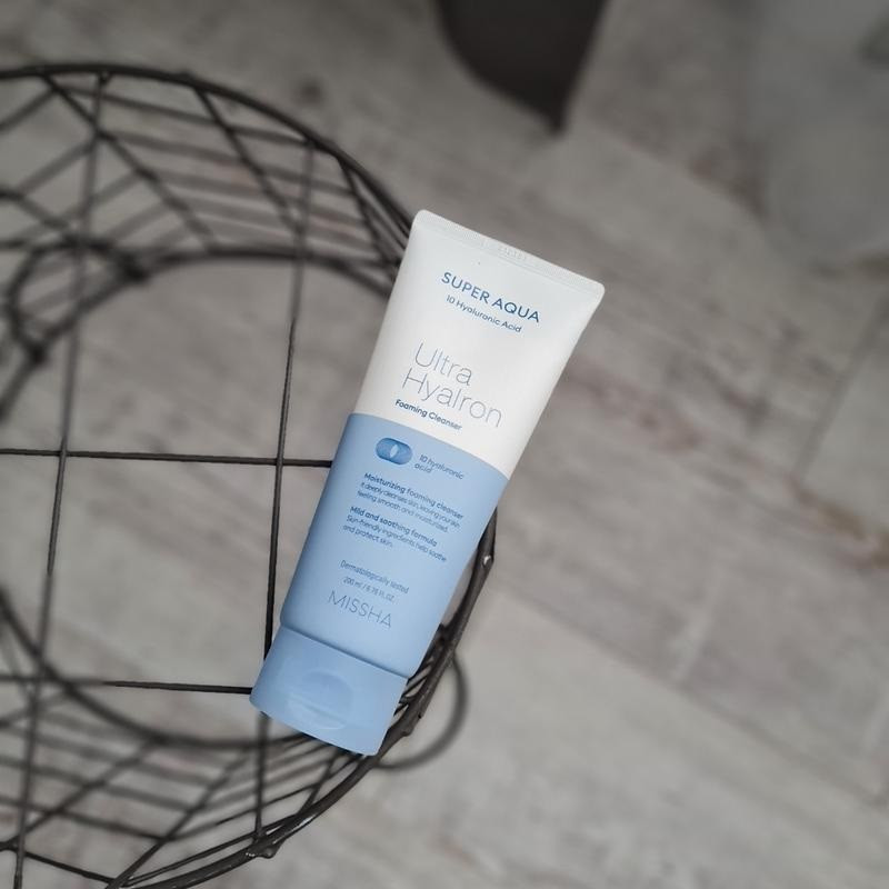 Очищающая пенка для умывания Super Aqua Ultra Hyalron Cleansing Foam Missha 200 мл Киев - изображение 1
