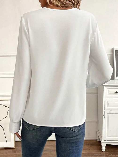 Женская блуза с длинным рукавом 