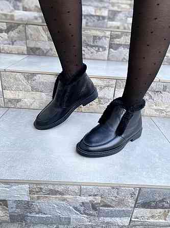 Daragani Черевики жіночі Daragani чорні натуральна шкіра зима висота 9 см (4243) Коломыя