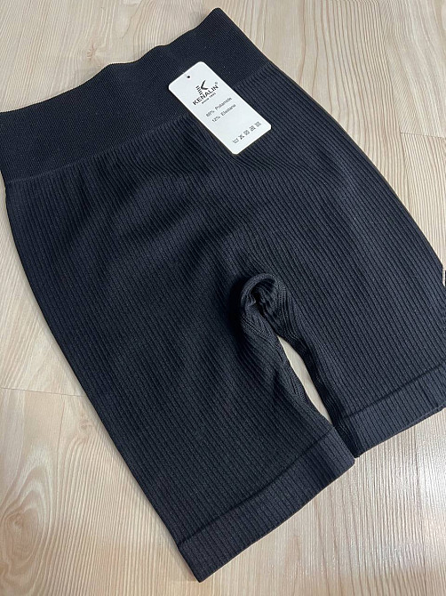 Шорти жіночі Kenalin 0412 велосипедки лосини в рубчик пуш-ап широкий пояс середня довжина one size, чорний, one size Київ - фото 11