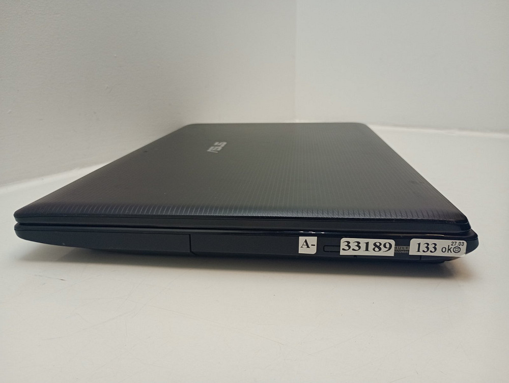Ноутбук ASUS X75V i3-3110M\4+2\0\Nvidia GT610M 1gb АКБ- (товар вживаний) Луцк - изображение 4