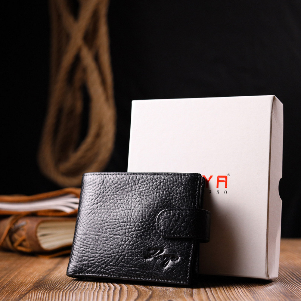 Класичний чоловічий гаманець з хлястиком із натуральної шкіри KARYA 21077 Чорний Київ - фото 10