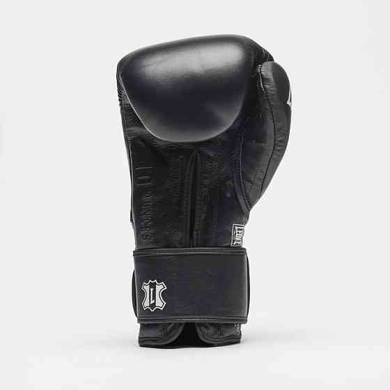 Боксерські рукавиці Leone GN111 THE GREATEST Black 14 унцій (бинти 4 м. в комплекті) Кам'янське