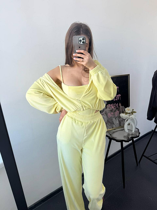 Женский стильный привлекательный велюровый костюм Лимонный, 44/46 Одесса - изображение 3