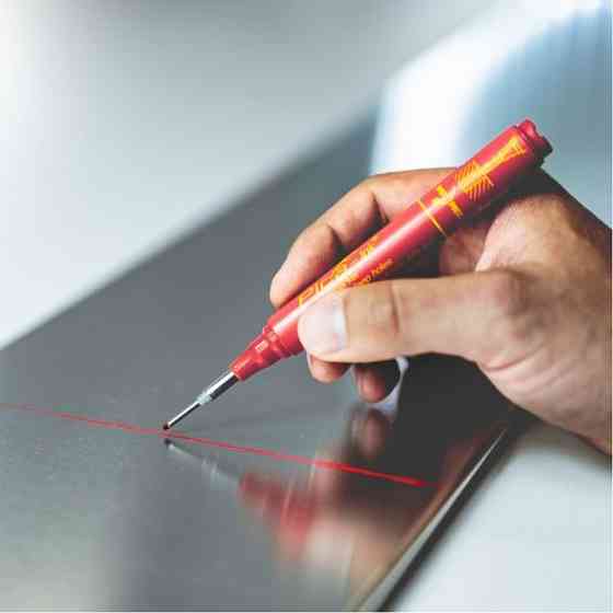 Маркер фірмовий з довгим носиком Pica-Ink Deep Hole Marker, 150/40 червоний Одеса