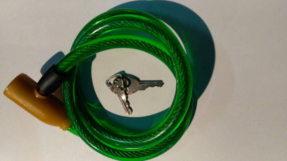 Замок на колесо (трос 1000*1 см) (з ключем) (зелений) Мукачево - фото 1
