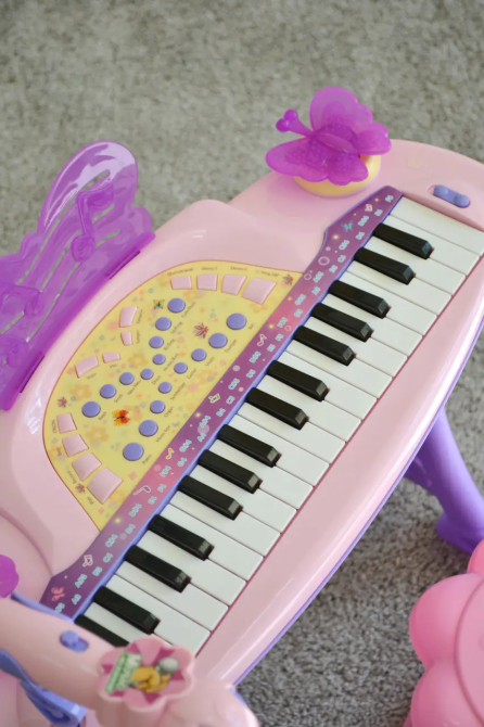 Піаніно-синтезатор 37 клавіш зі стільцем та мікрофоном від мережі Рожевий (6613) Чернігів - фото 4